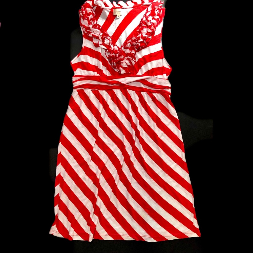 Ella Moss HOT🔥 red/white ruffly mini, Large